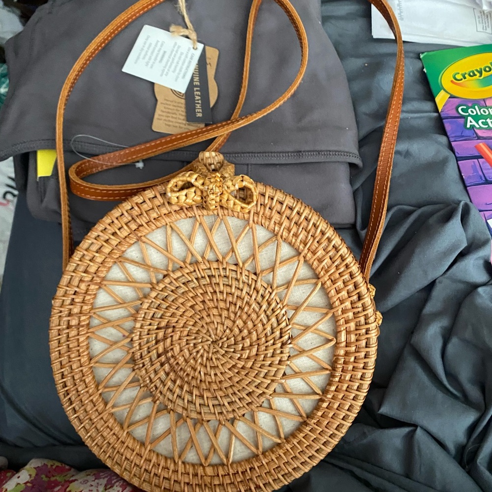 Round Woven Rattan Crossbody Bag - Tan